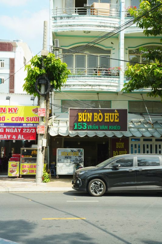 Giải Mã Cái Tên Bún Bò 153 Cần Thơ: Đơn Giản, Dễ Nhớ, Đậm Chất Miền Tây bunbo17