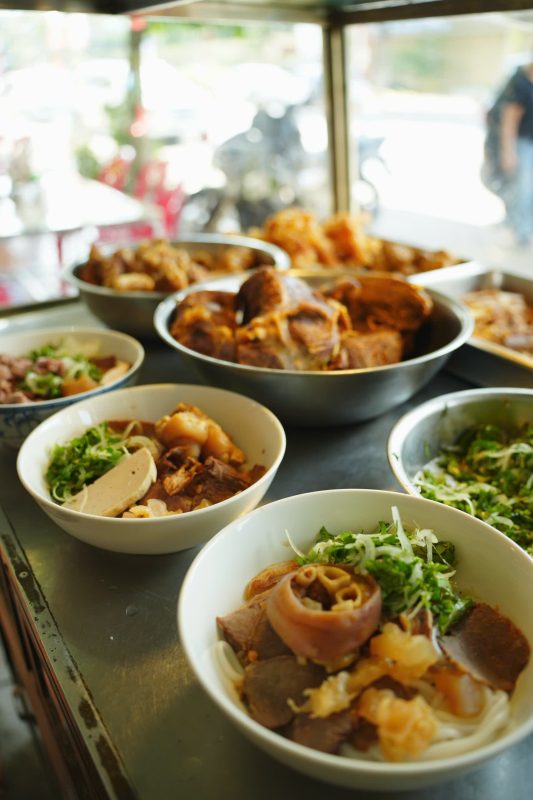 Giải Mã Cái Tên Bún Bò 153 Cần Thơ: Đơn Giản, Dễ Nhớ, Đậm Chất Miền Tây bunbo18