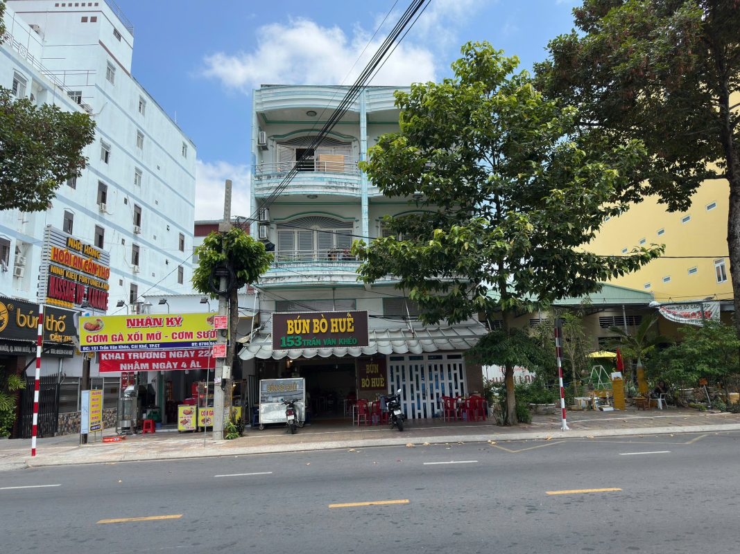 Bún Bò 153: Hương Vị "Gây Nghiện" Được Dân Bản Địa Lựa Chọn Nhiều Nhất bunbo21